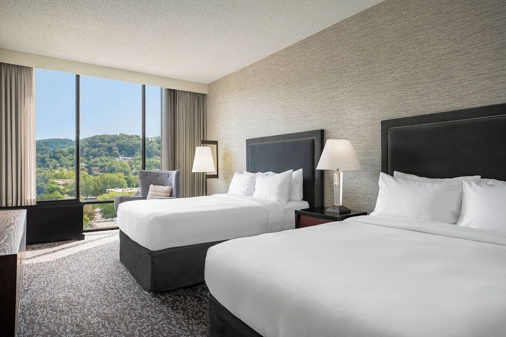 Suite, 1 Bedroom (Suite, 1 Bedroom, 2 Queen Beds, High)