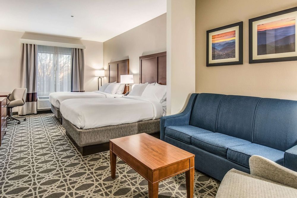 Suite, 2 Queen Beds, Accessible, Non Smoking