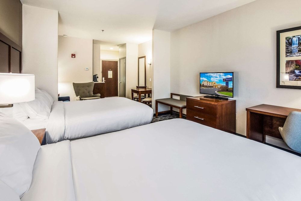 Suite, 2 Queen Beds, Accessible, Non Smoking