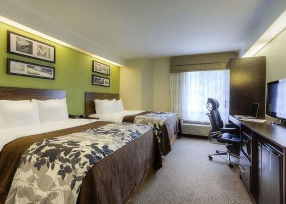 Room, 2 Queen Beds
