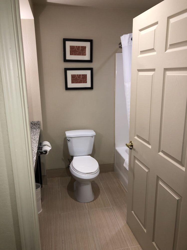Suite, 1 King Bed, Non Smoking