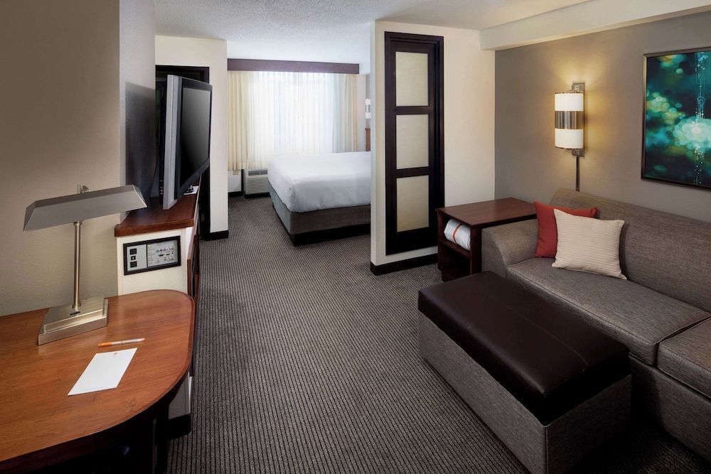 Room, 1 King Bed (High Floor)