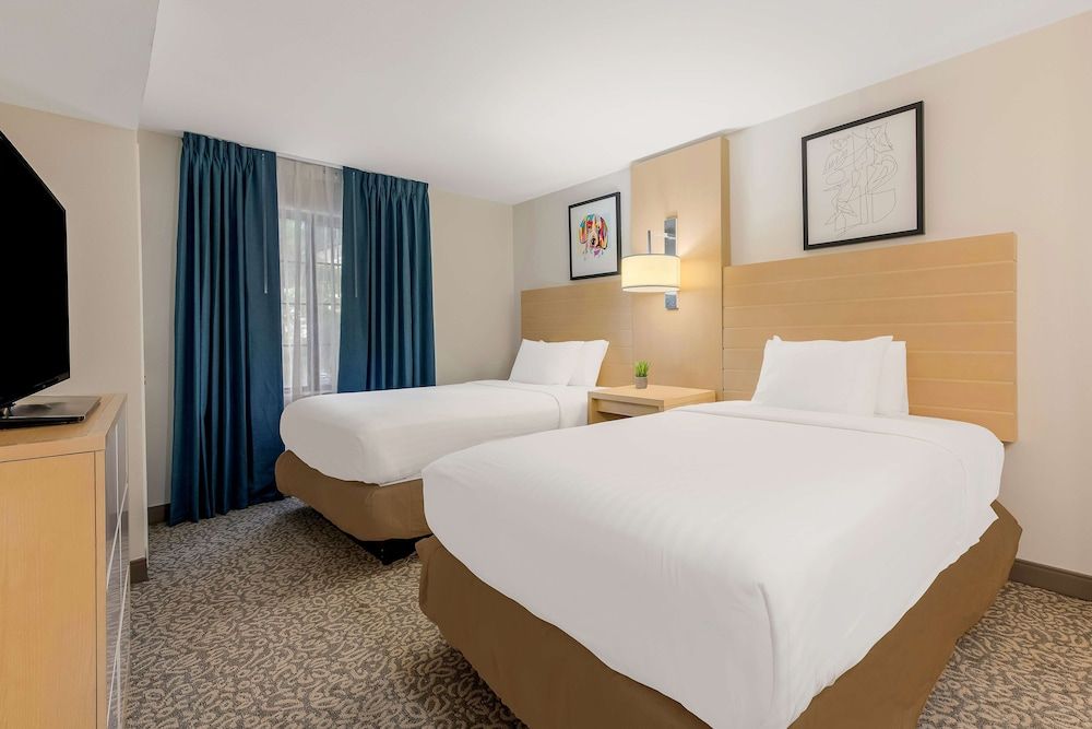 Room, 2 Double Beds, Accessible, Multiple View (Hearing)