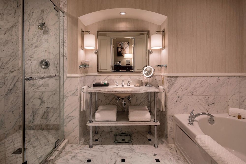 Junior Suite, 1 King Bed