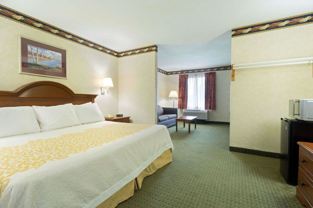 Suite, 1 King Bed