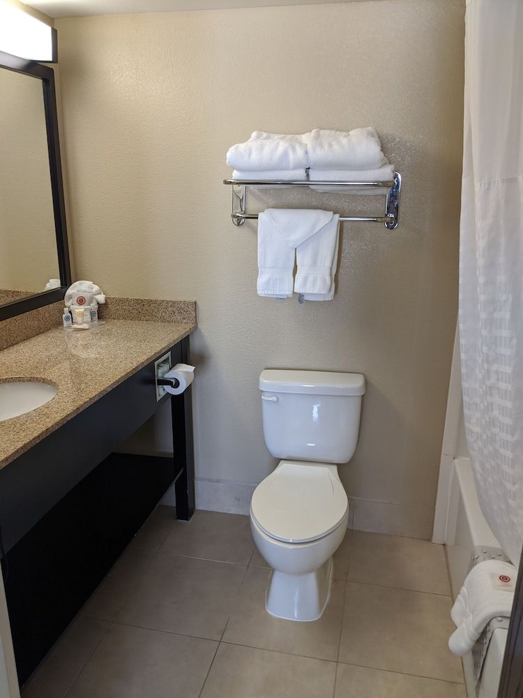 Suite, Multiple Beds, Accessible, Non Smoking