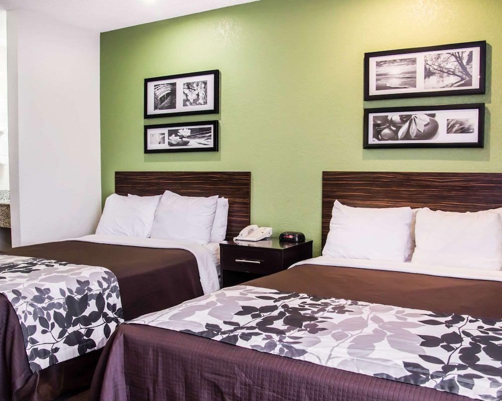 2 Double Beds, Nonsmoking, Pet Friendly