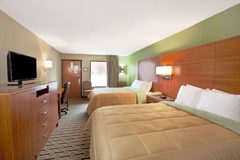 Standard Room, 2 Queen Beds, Smoking, Refrigerator & Microwave
