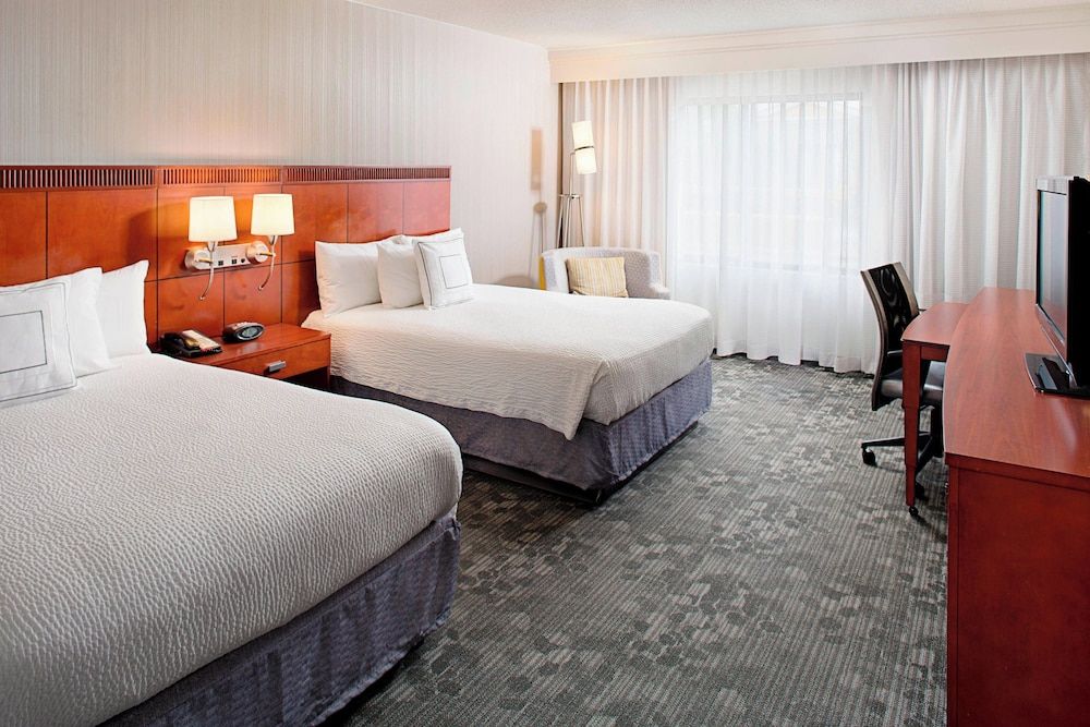 undefined Courtyard Durham Near Duke University/Downtown 2