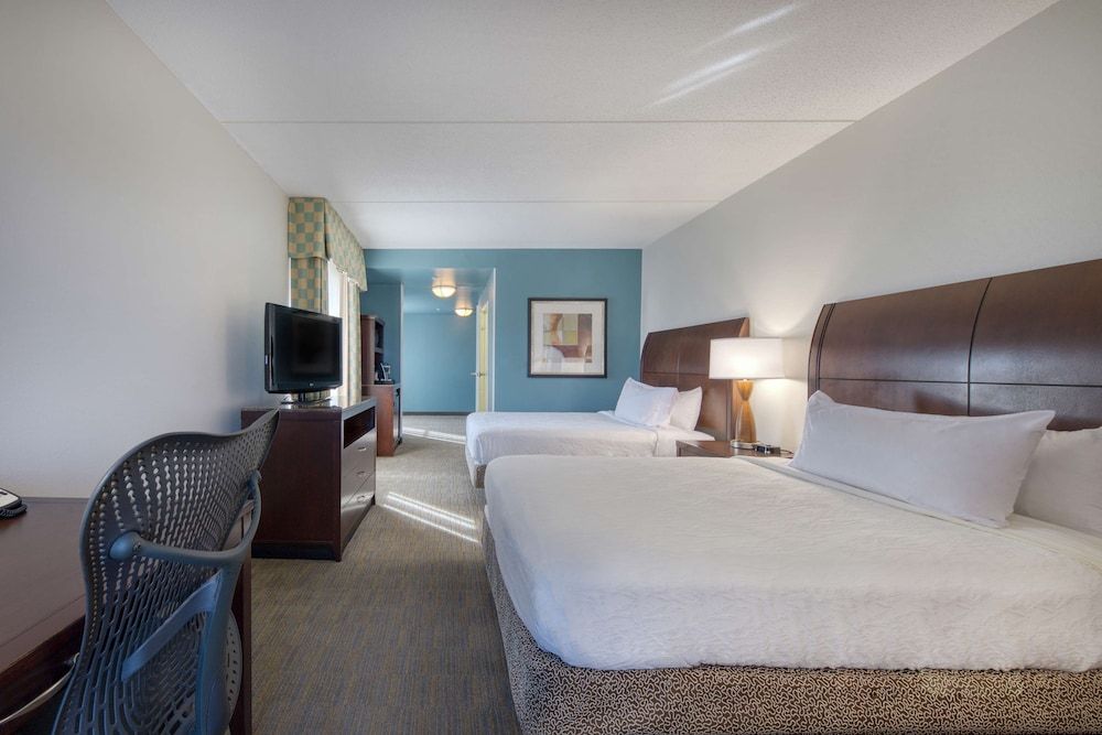 Two Queen Beds (Corner Room)