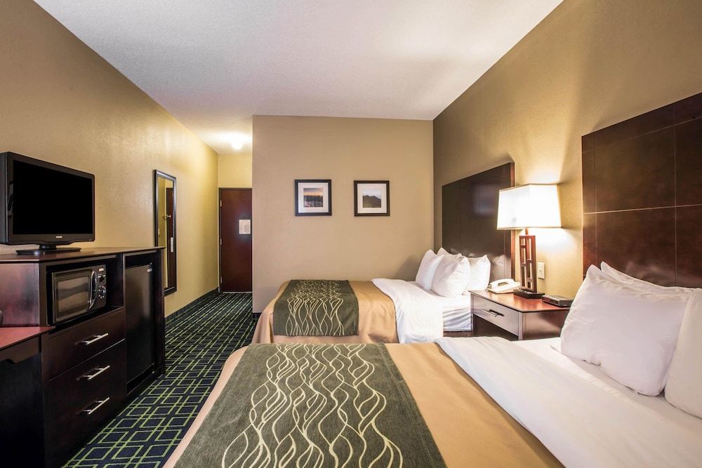 Standard Room, 2 Queen Beds, Non Smoking