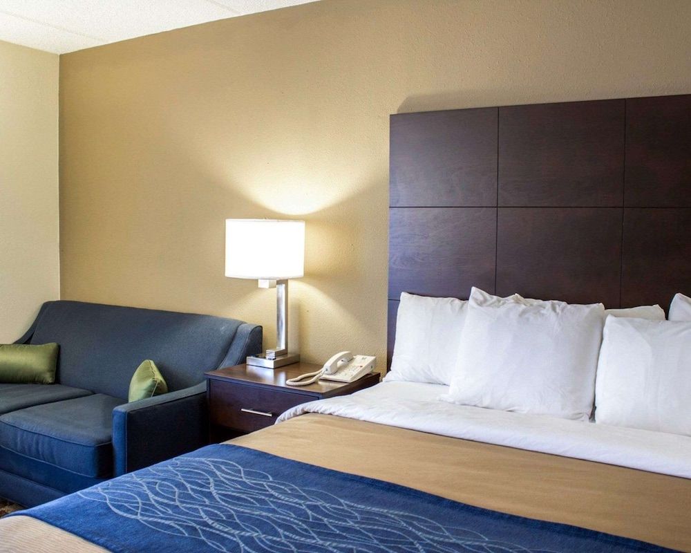 Suite, 1 King Bed, Non Smoking