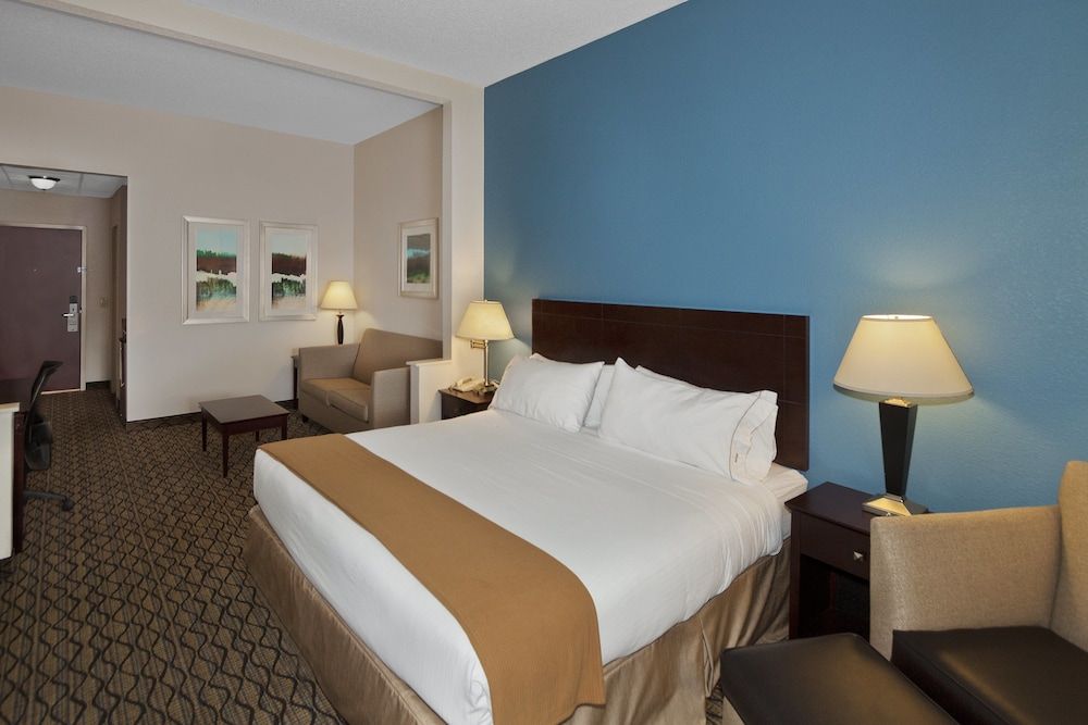 Suite, 1 King Bed