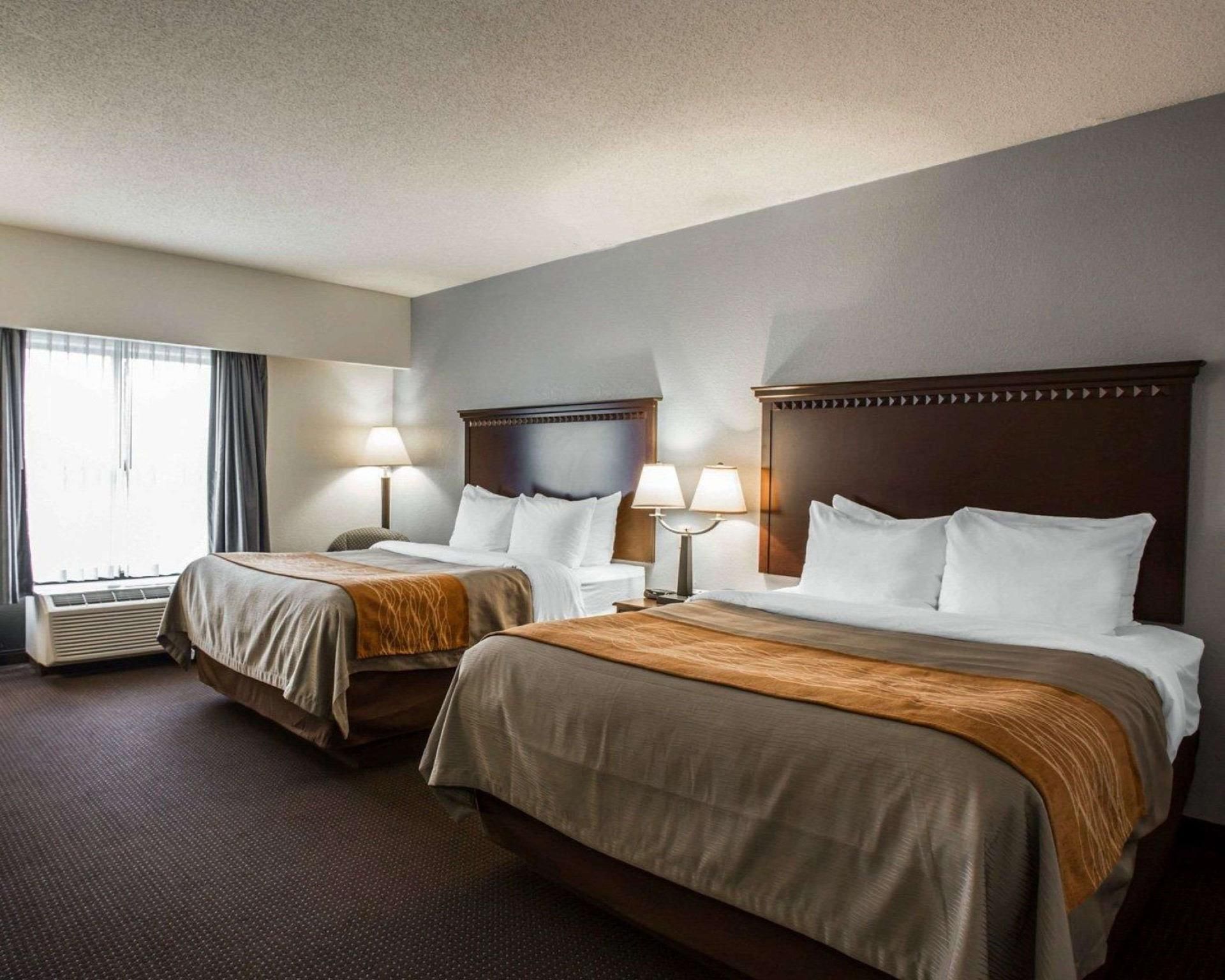 2 Queen Beds, Nonsmoking, Accessible