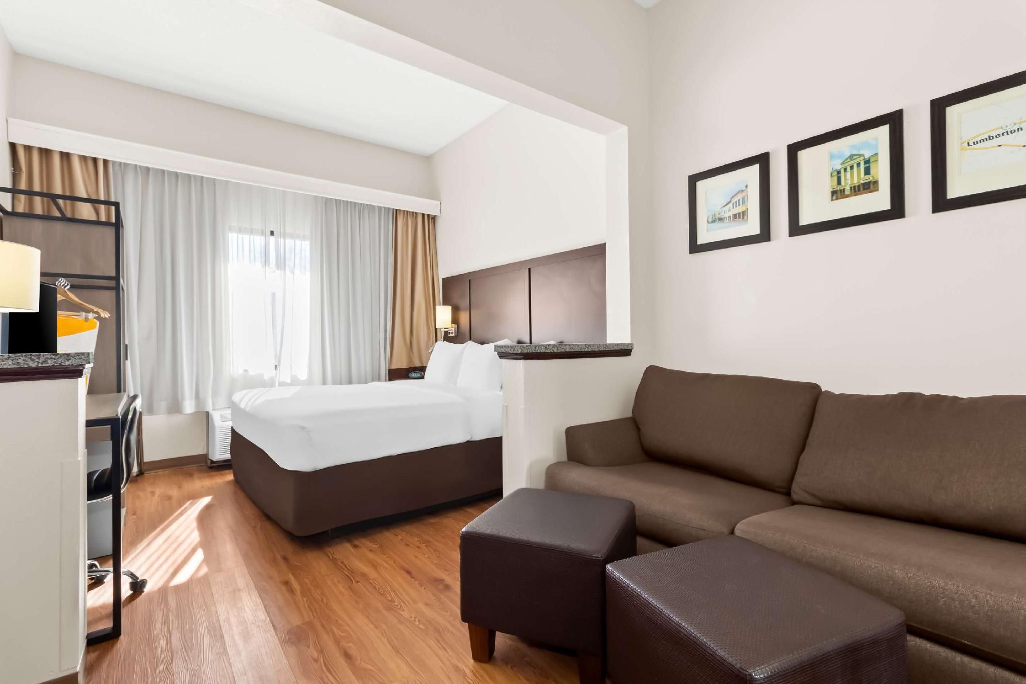 1 Double Bed, Suite, Nonsmoking, Accessible