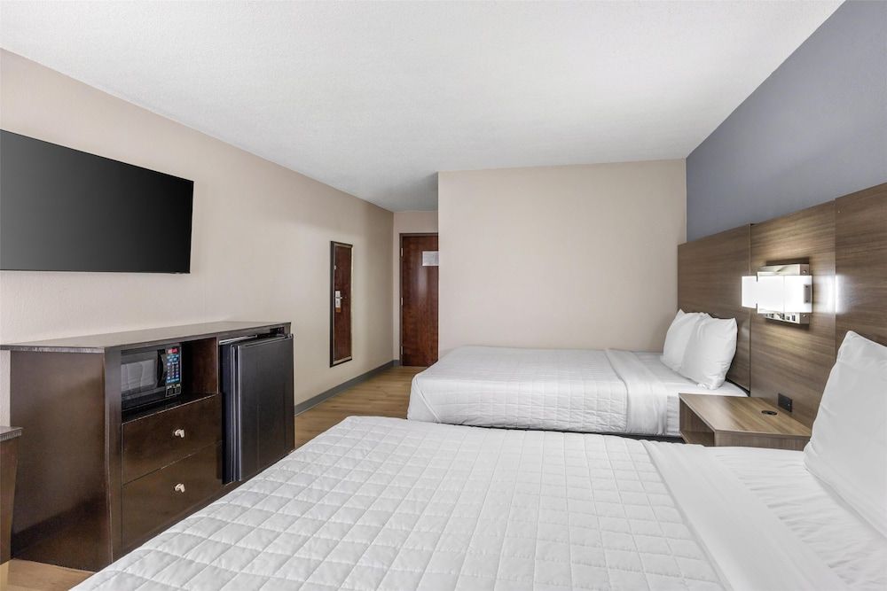 Standard Room, 2 Double Beds, Non Smoking, Refrigerator & Microwave