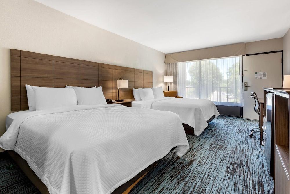 Room, 2 Queen Beds, Non Smoking