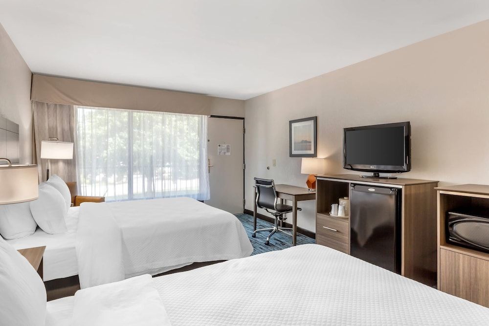 Room, 2 Queen Beds, Non Smoking