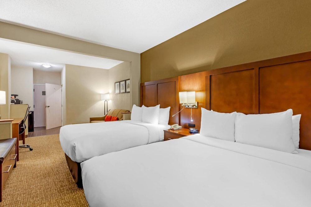 Suite, 2 Queen Beds, Non Smoking