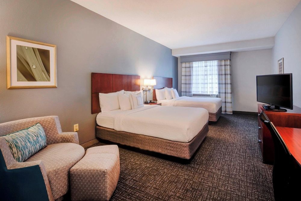 Room, 2 Queen Beds, Non Smoking