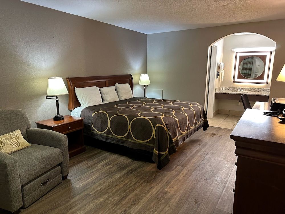 Single Room, Smoking
