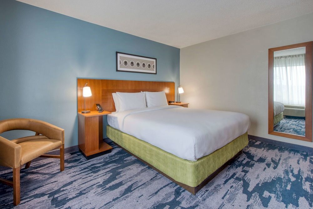 Room, 1 King Bed, Non Smoking