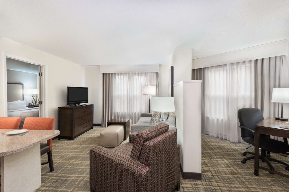 Suite, 1 King Bed, Accessible (Mobility & Hearing, Roll-in Shower)