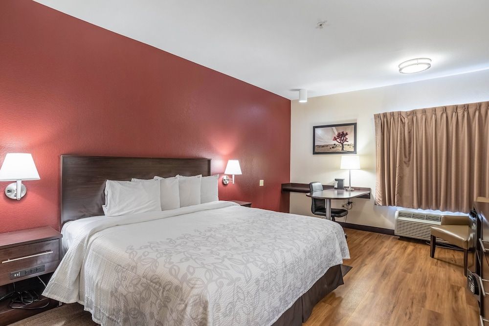 Superior Room, 1 King Bed (Smoke Free)