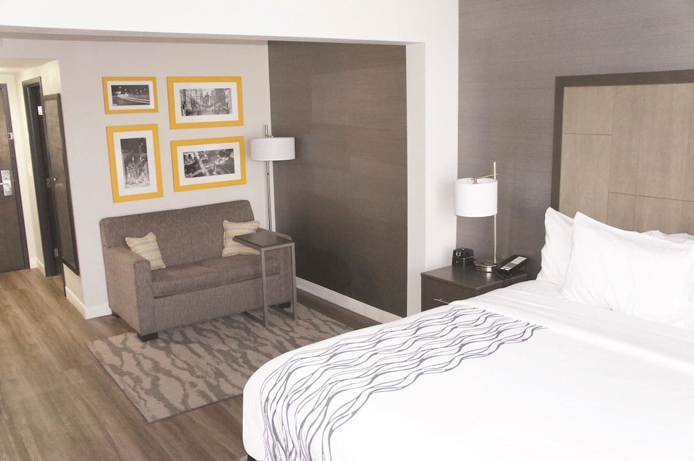 Deluxe Room, 1 King Bed, Non Smoking
