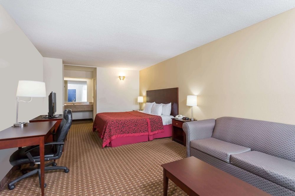 Deluxe Room, 1 King Bed, Non Smoking