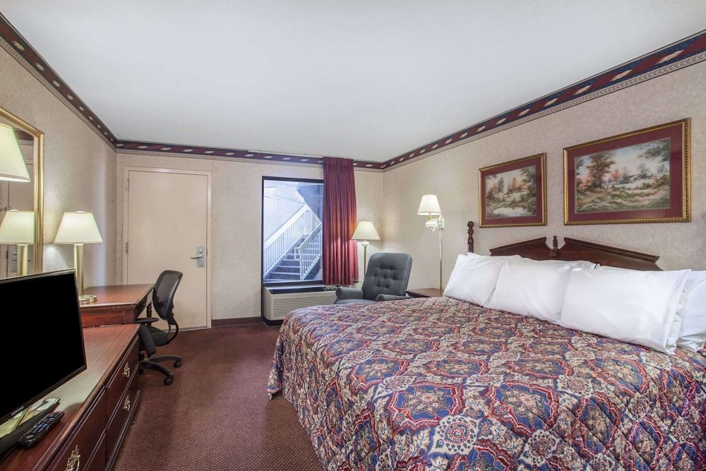Room, 1 King Bed, Accessible