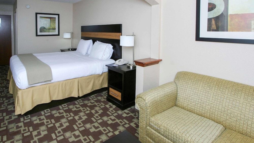 Room, 1 King Bed with Sofa bed, Non Smoking