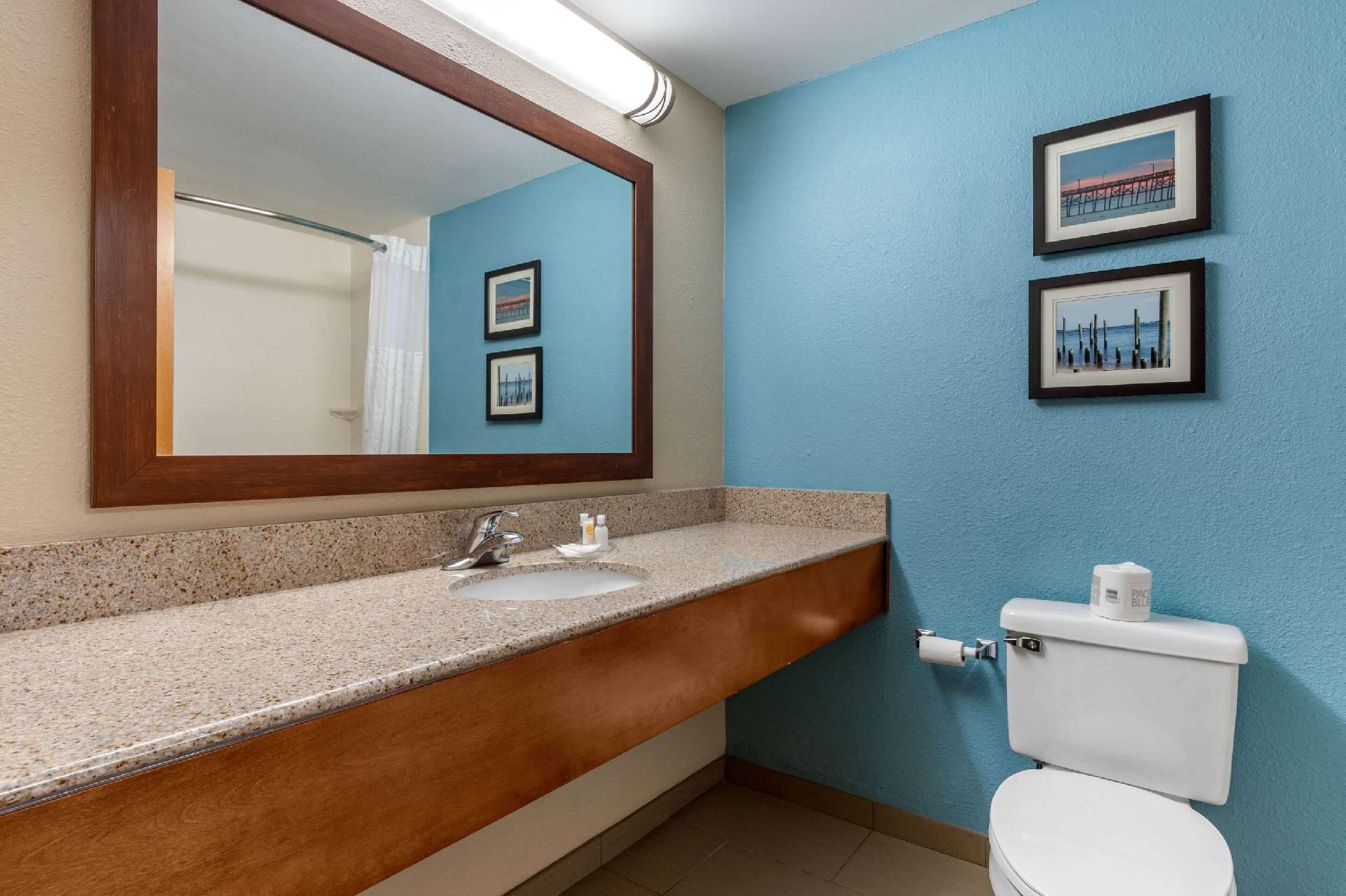 2 Queen Beds, Suite, Non-Smoking, Accessible