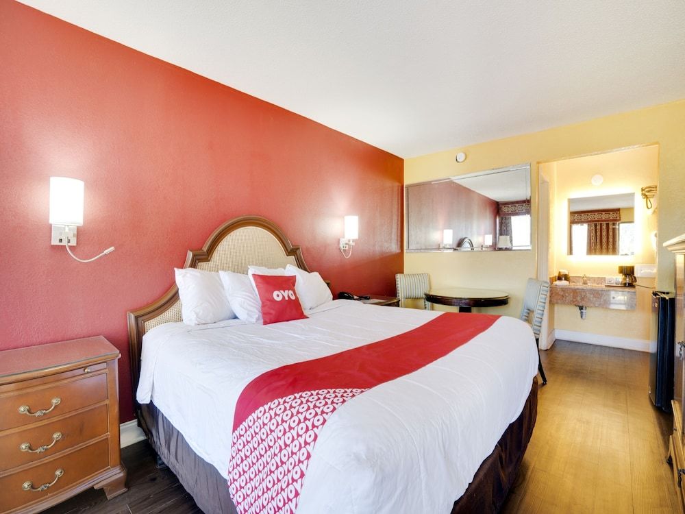 OYO Hotel Wade/Fayetteville I-95 South