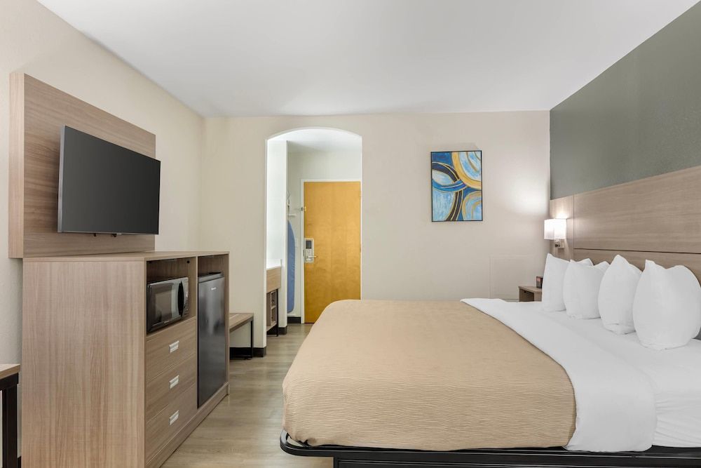 Room, 1 Queen Bed, Accessible, Non Smoking