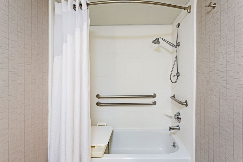 Standard Room, 1 King Bed, Accessible (Communications, Mobility, Access Tub)