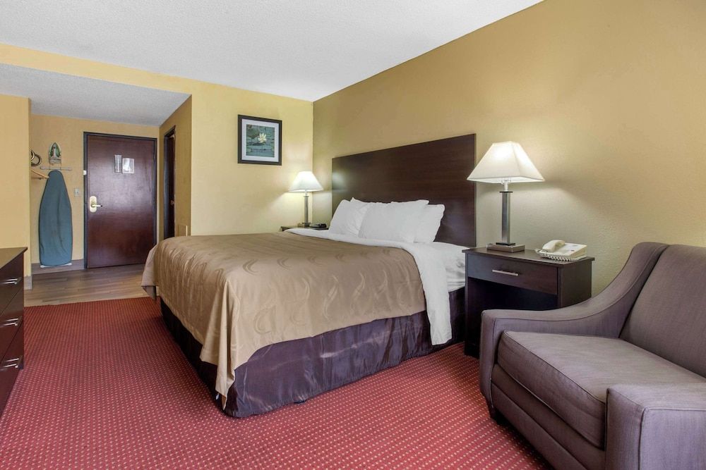 Standard Room, 1 King Bed, Non Smoking
