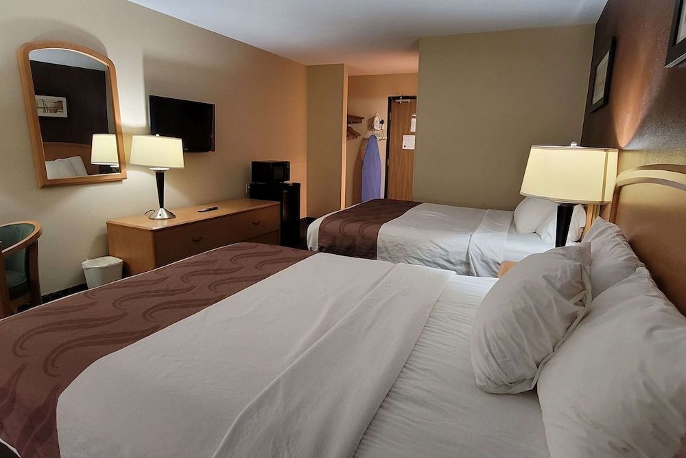 Room, 2 Queen Beds, Accessible, Non Smoking (Mobility,tub w grab bars)