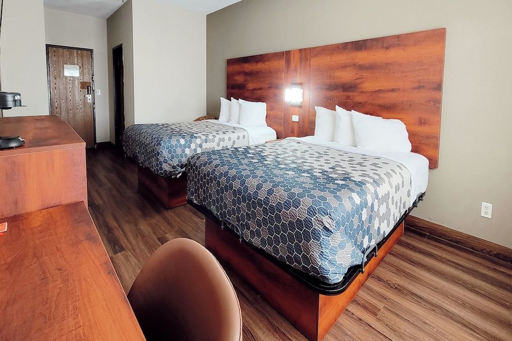 Standard Room, 2 Queen Beds, Non Smoking