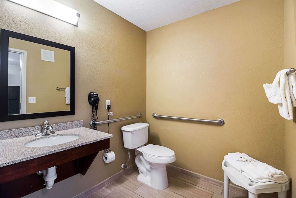 Suite, Multiple Beds, Accessible, Non Smoking