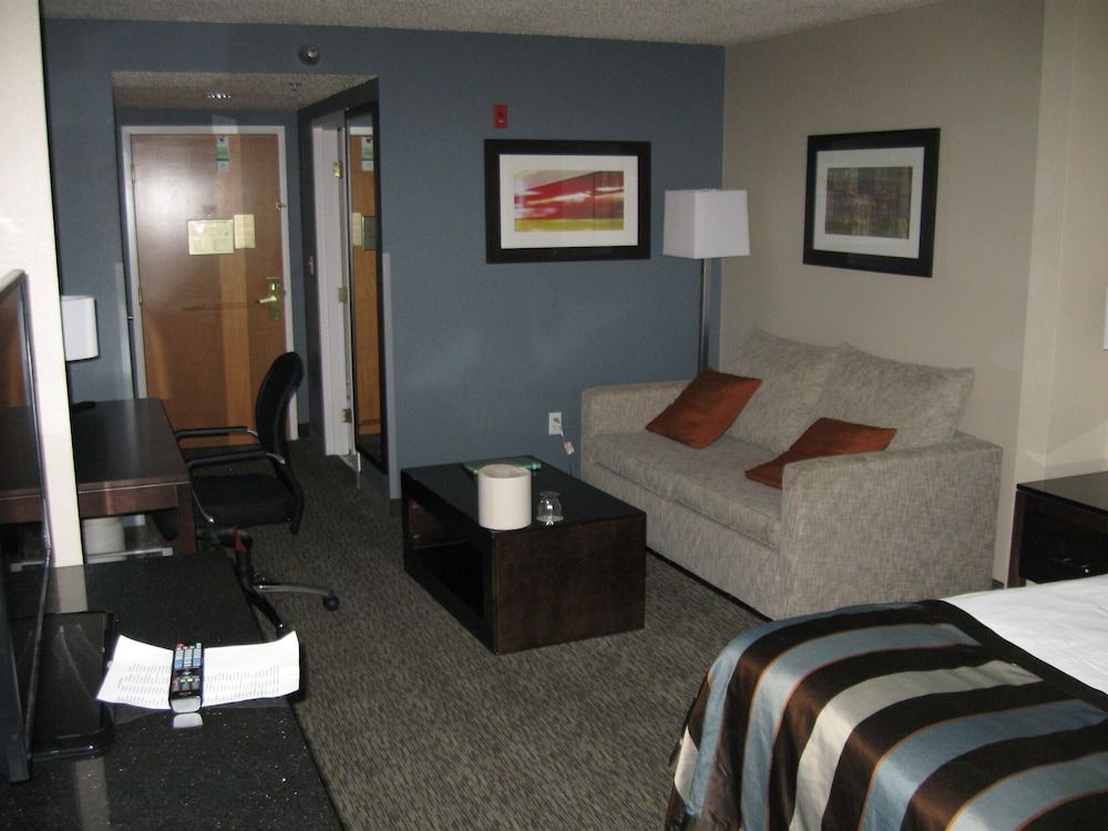 Standard Room, 1 King Bed