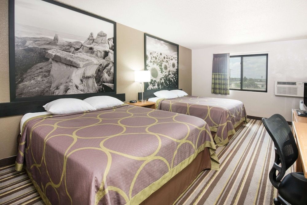 Room, 2 Queen Beds, Non Smoking