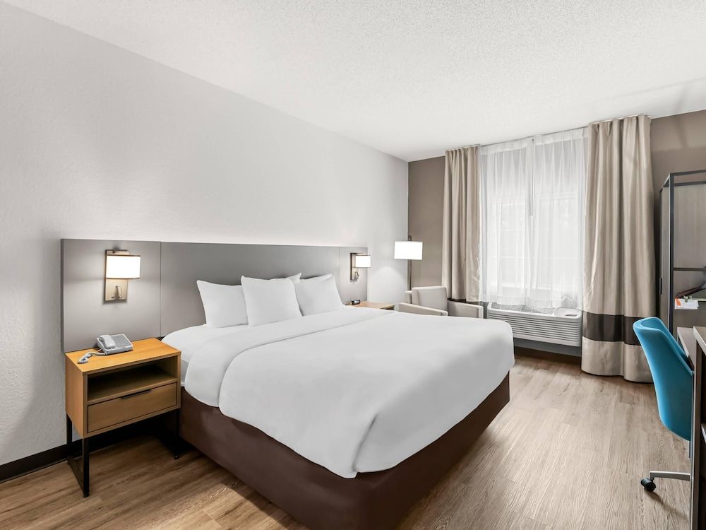 Room, 1 King Bed, Accessible, Non Smoking