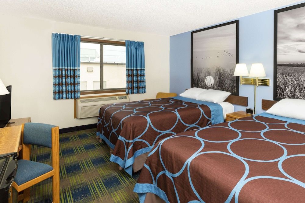 Double Room, 2 Double Beds