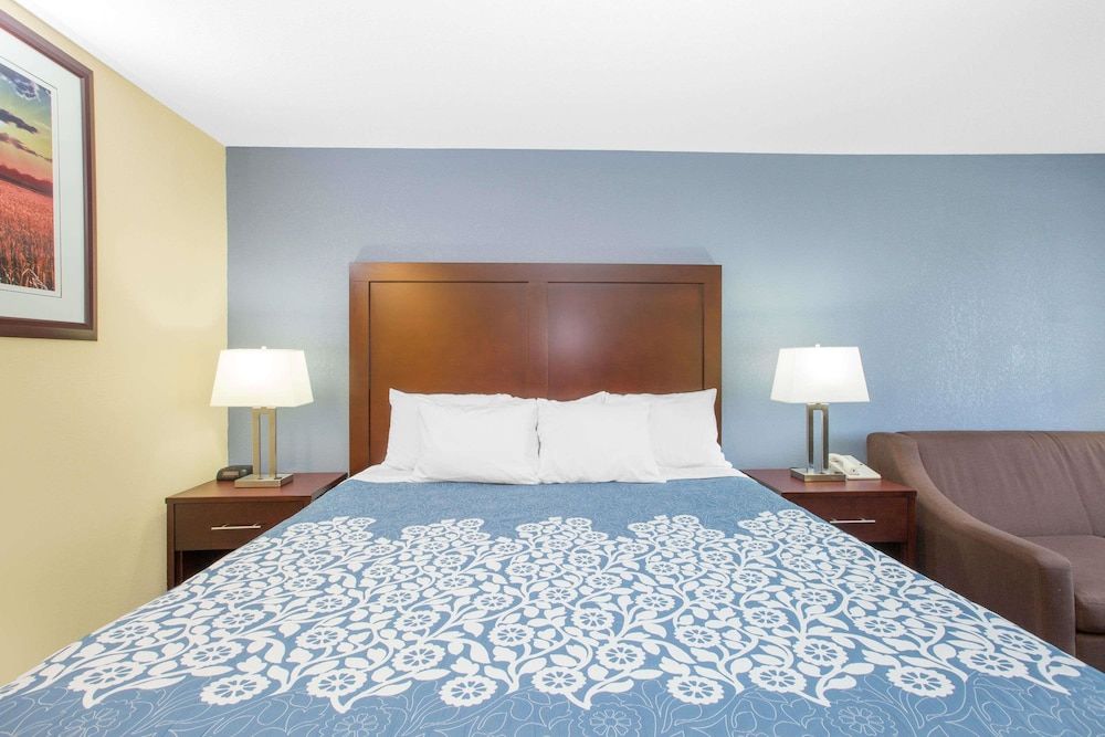 Room, 1 King Bed, Non Smoking