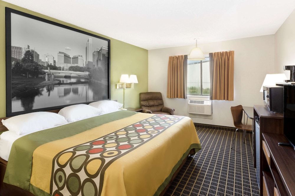 Standard Room, 1 King Bed