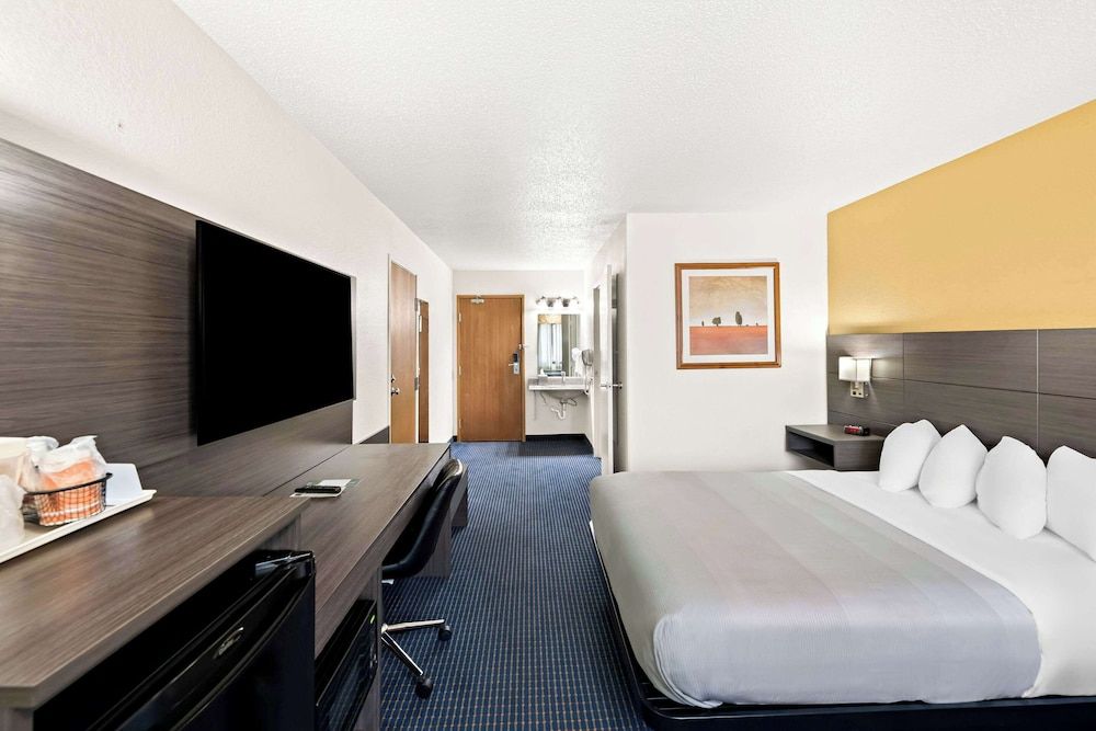 Room, 1 Queen Bed, Accessible, Non Smoking