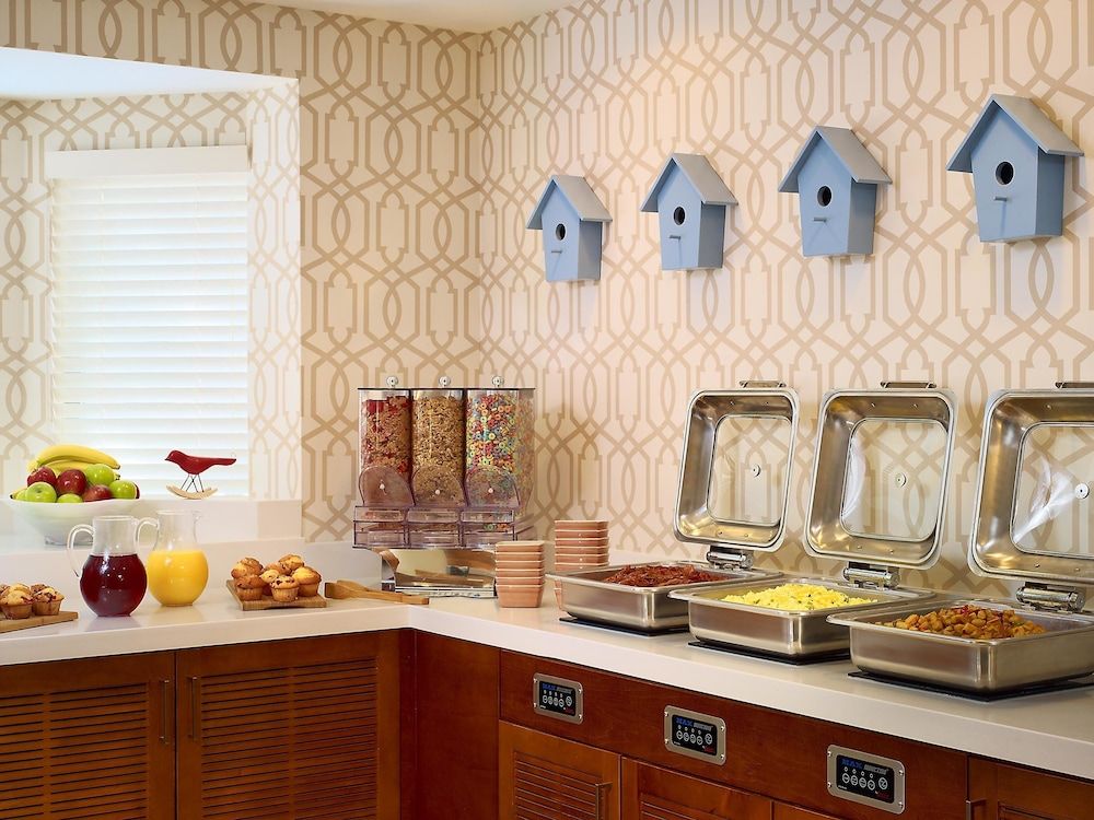 undefined Sonesta ES Suites Omaha 6