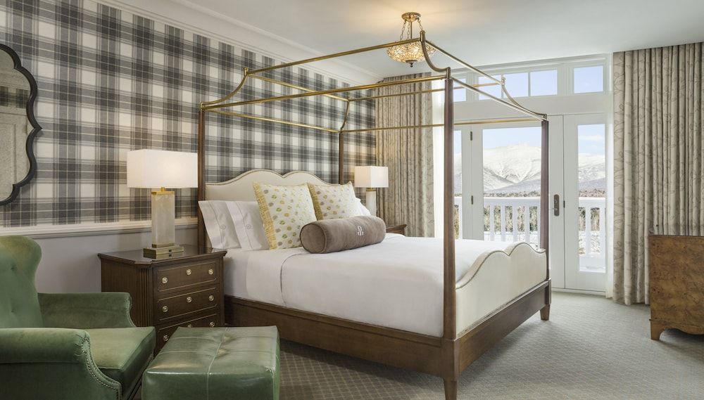 Suite, 1 King Bedroom (Presidential Wing, Two Balconies)