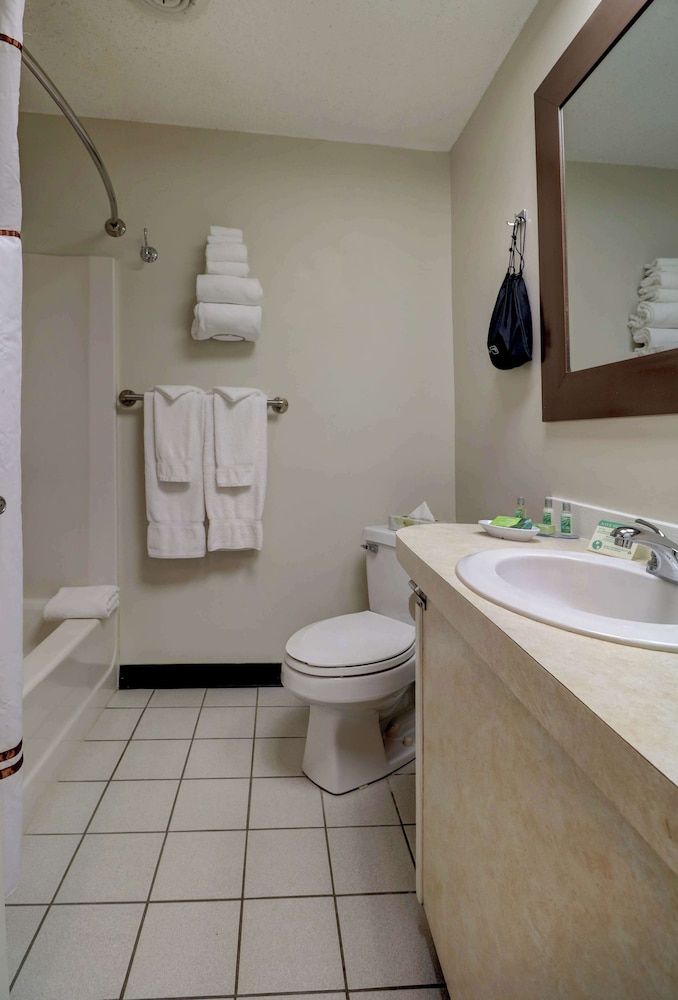 Fireside Inn & Suites Gilford 2nd Floor 2 Queen Beds W/Fireplace 5